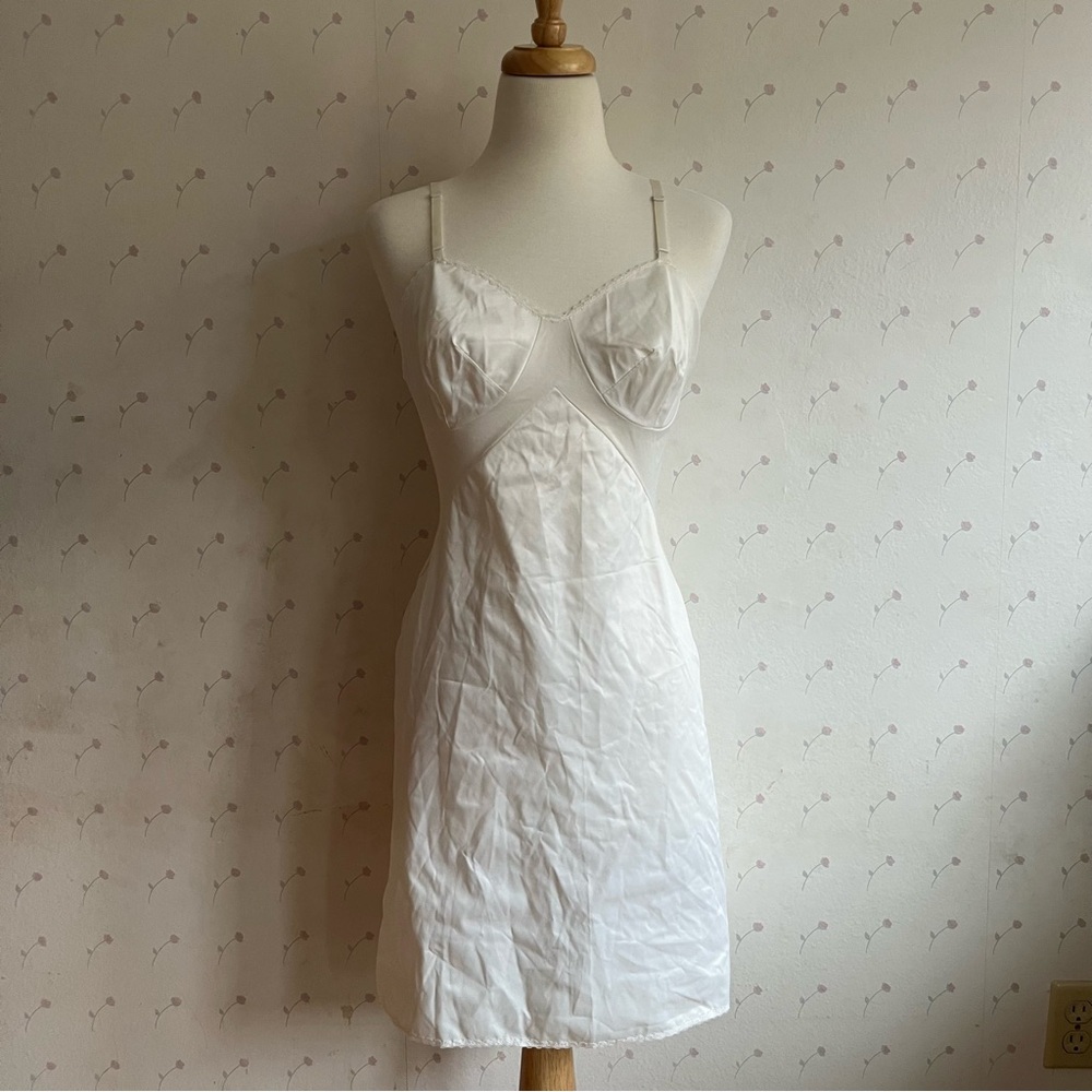 Elegant White Vanity Fair Women's Slip